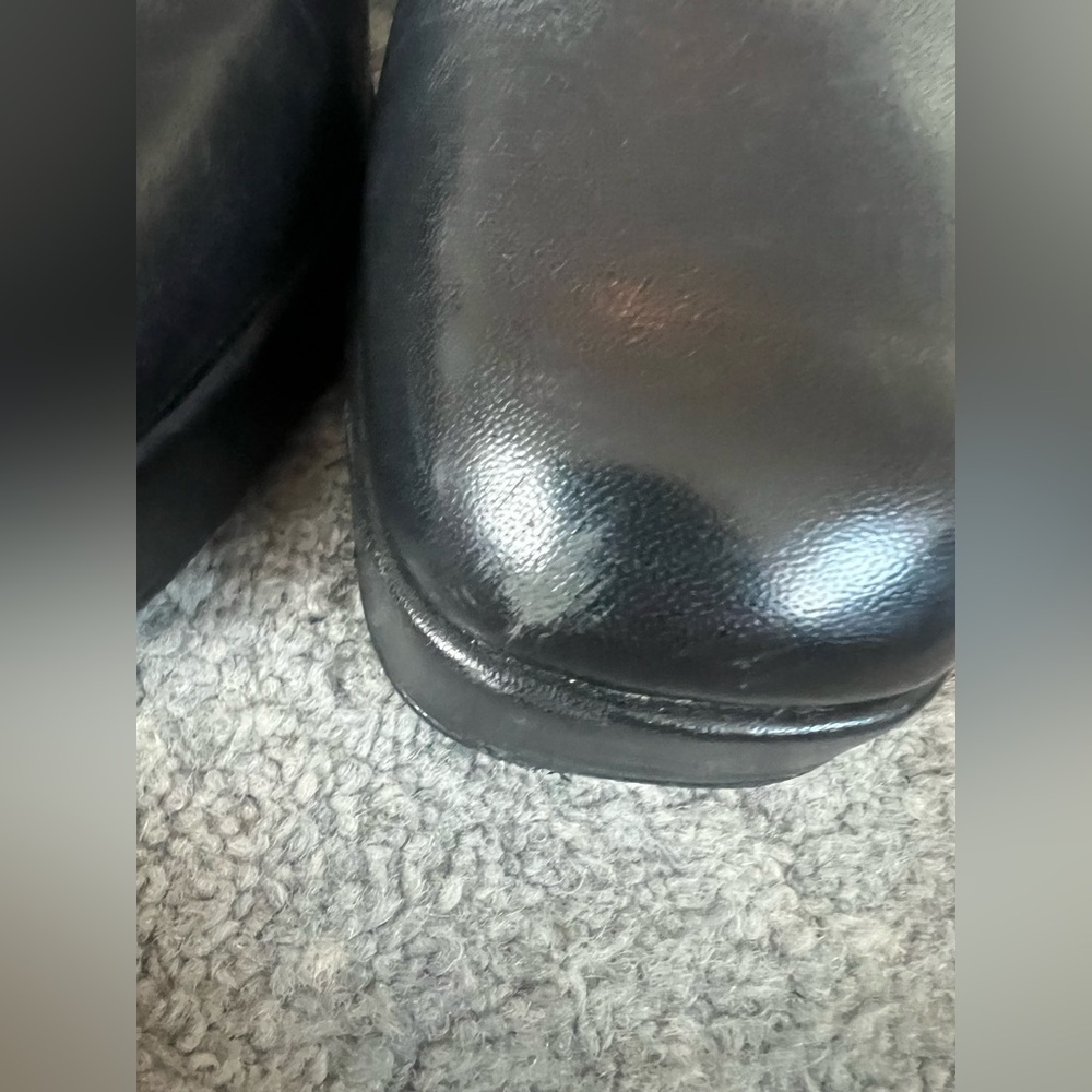 Seychelle’s Gleaming Platform Mary-Jane Heels - Picture 8 of 8